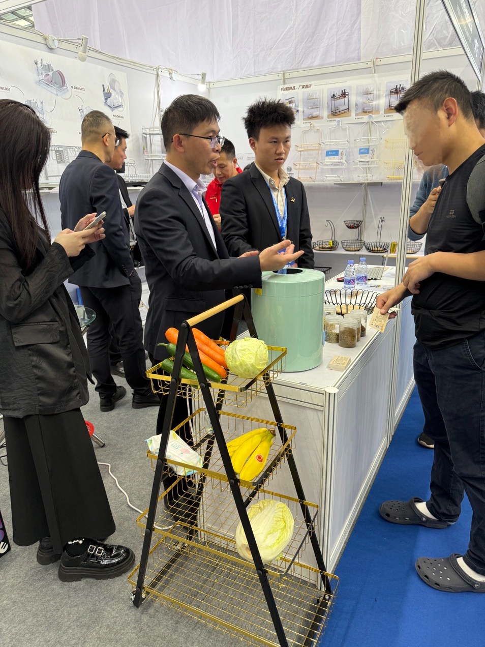 公司營銷團(tuán)隊(duì)參加深圳跨境電商展